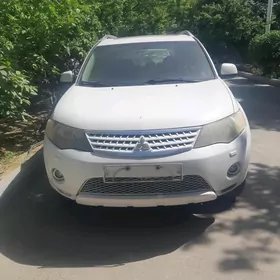 Mitsubishi Outlander 2008