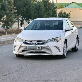 Toyota Camry 2017