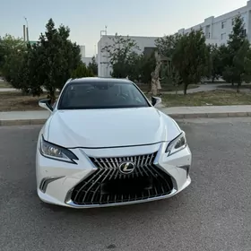 Lexus ES 350 2021