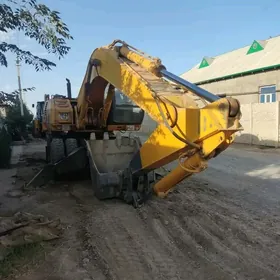 Komatsu 830E-AC 2000