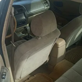 Toyota Avalon 1999