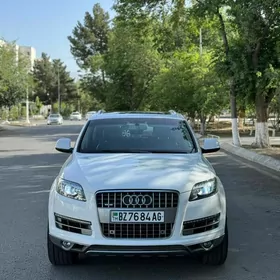 Audi Q7 2011