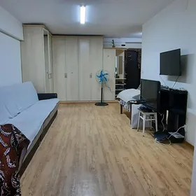 9 mkr  1 komnat 2 etaž