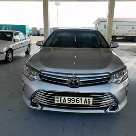 Toyota Camry 2015