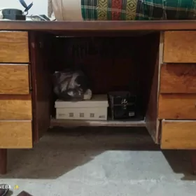 стол