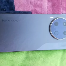 Tecno camon