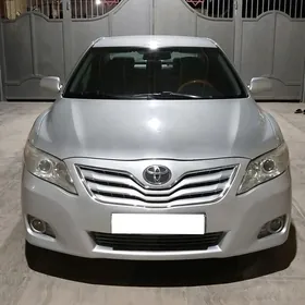 Toyota Camry 2010