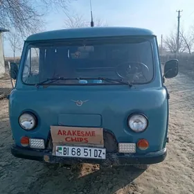 UAZ 2206 2000