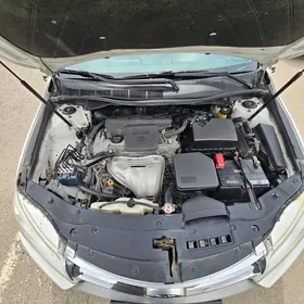 Toyota Camry 2016