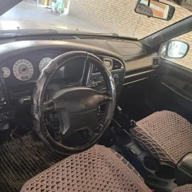 Nissan Pathfinder 2001