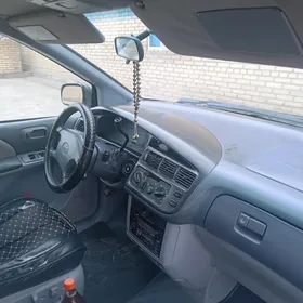 Toyota Sienna 2000