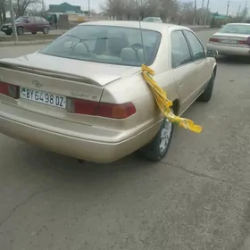 Toyota Camry 2001
