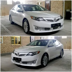 Toyota Camry 2012