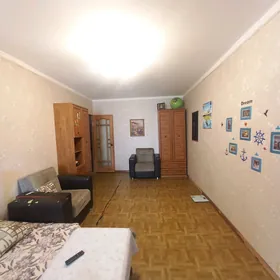 11-МКР КОТОВСКАЯ 1КОМ 42m²