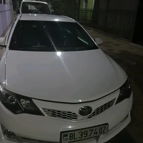 Toyota Camry 2012
