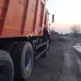 Kamaz 6520 2011