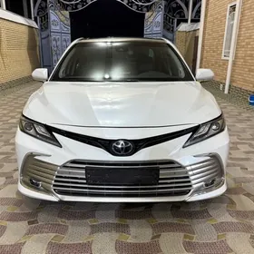 Toyota Camry 2024