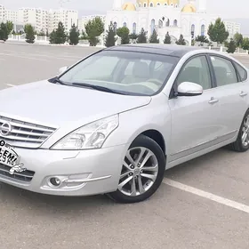 Nissan Teana 2010