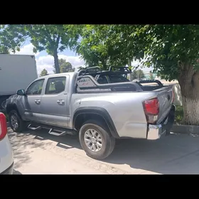 Toyota Tacoma 2021
