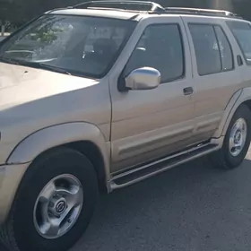 Infiniti QX4 1999