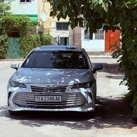 Toyota Avalon 2019