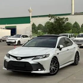 Toyota Camry 2022