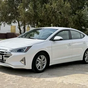 Hyundai Elantra 2020
