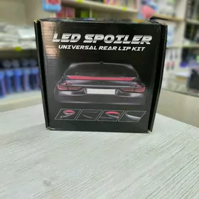 Led spoylar banan
