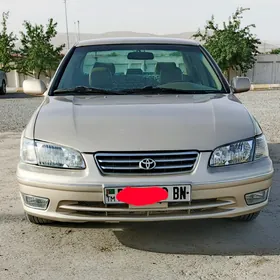 Toyota Camry 1999