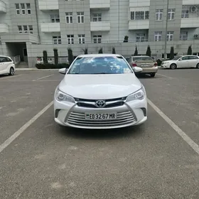 Toyota Camry 2017
