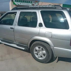 Nissan Pathfinder 2002