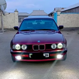 BMW 525 1990