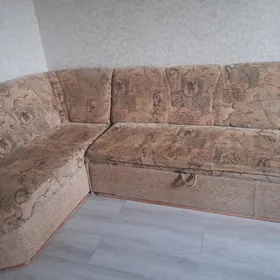 уголок