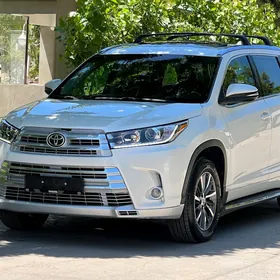 Toyota Highlander 2018