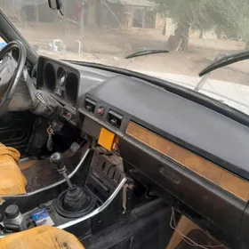 Gaz 24 1993