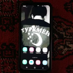 Samsung a 14 Redmi 12