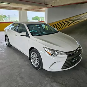 Toyota Camry 2017