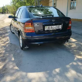 Opel Astra 2000