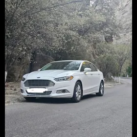 Ford Fusion 2015