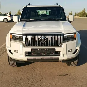 Toyota Land Cruiser Prado 2025