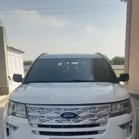 Ford Explorer 2019