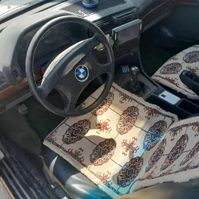 BMW 7 Series 1992