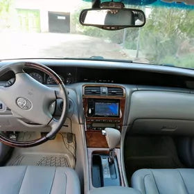 Toyota Avalon 2003