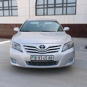 Toyota Camry 2010