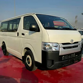 Toyota Hiace 2025