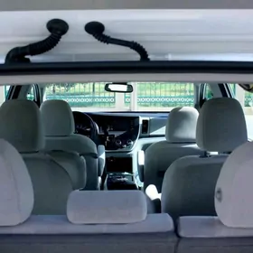 Toyota Sienna 2020