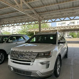 Ford Explorer 2018