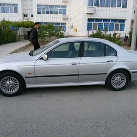 BMW E39 1998