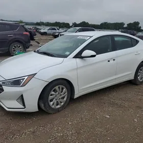 Hyundai Elantra 2020