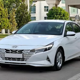 Hyundai Elantra 2022